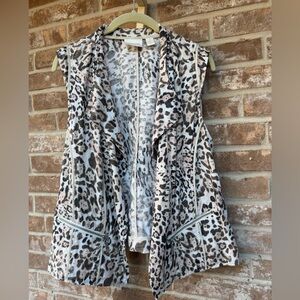 Chico’s Pink & Brown Leopard Print Sleeveless Vest with Zipper Detail, Size 3/XL